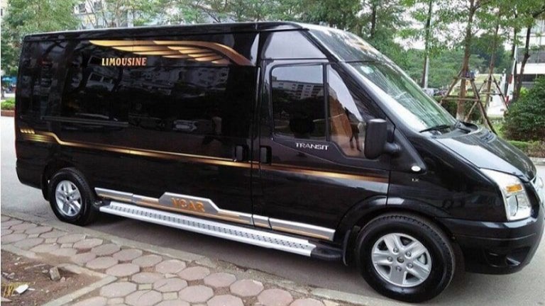 A fast and comfortable ride from Hanoi to Quang Ninh