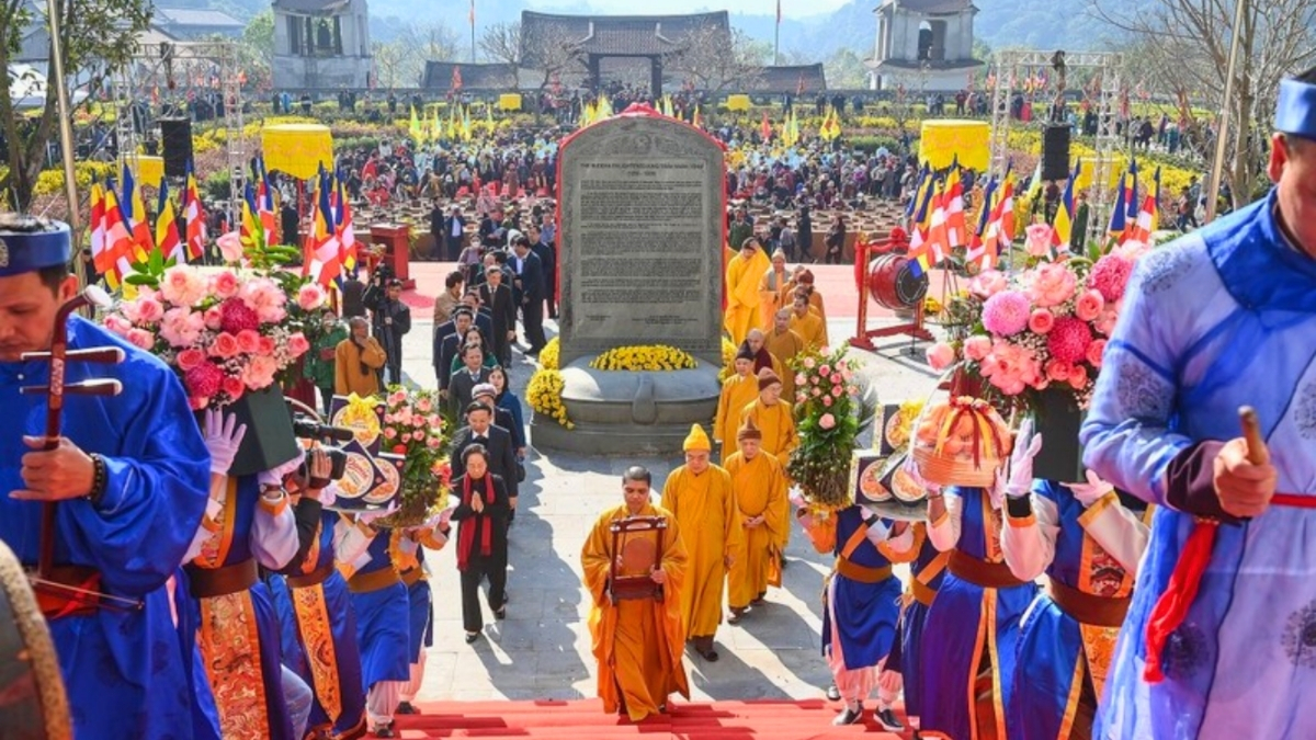 Thousands gather to honor Vietnam’s spiritual heritage and celebrate Buddhist culture