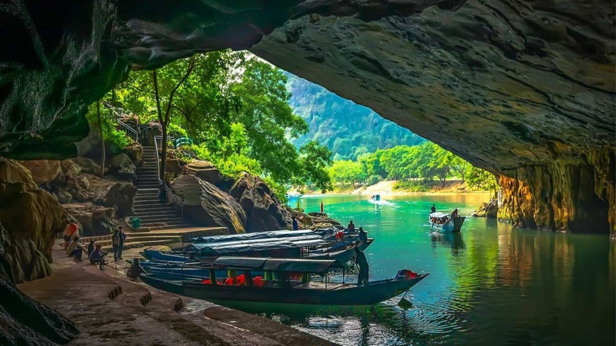 Phong Nha Cave