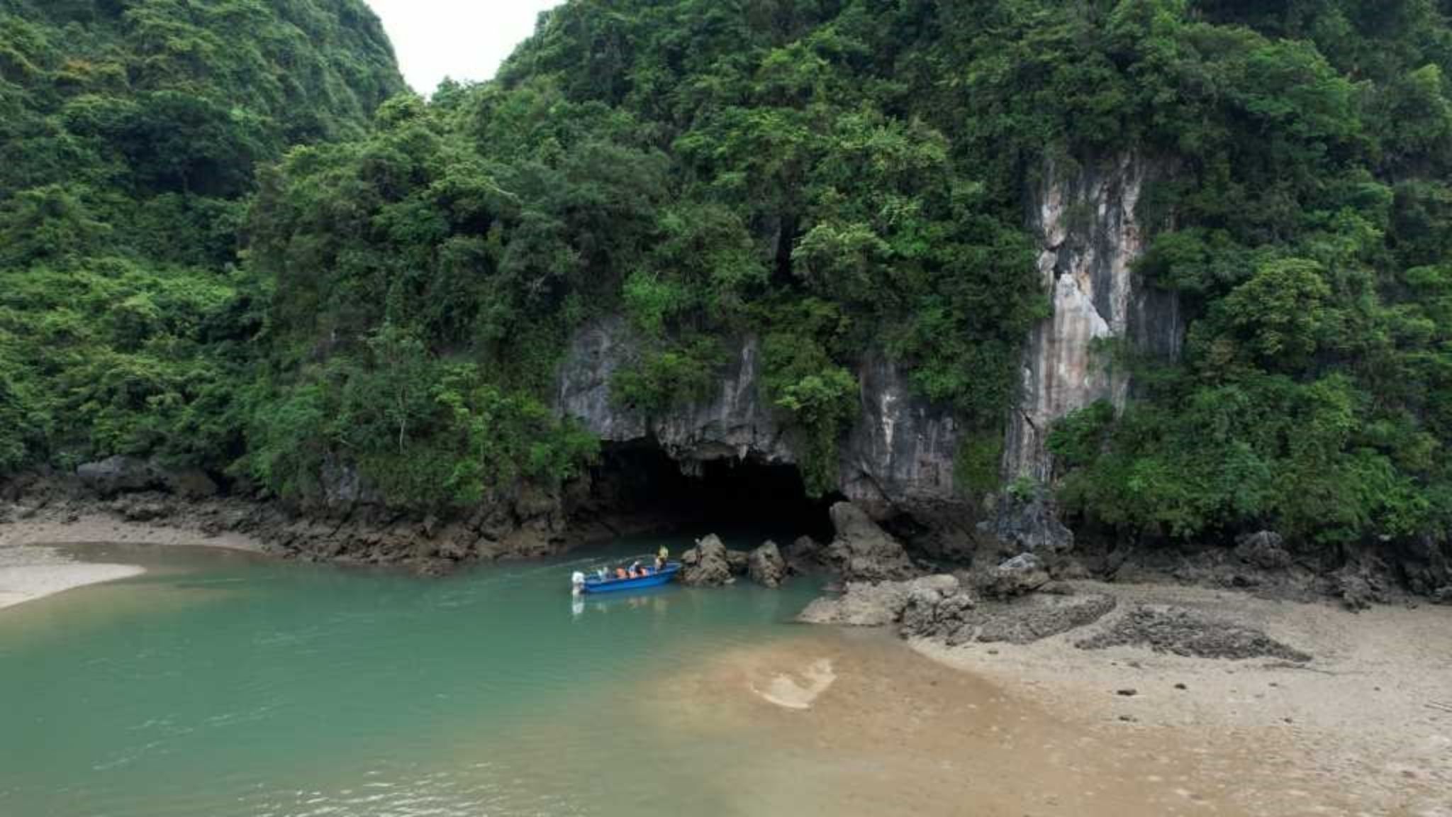 Cai De Cave - a limestone cave within Bai Tu Long National Park
