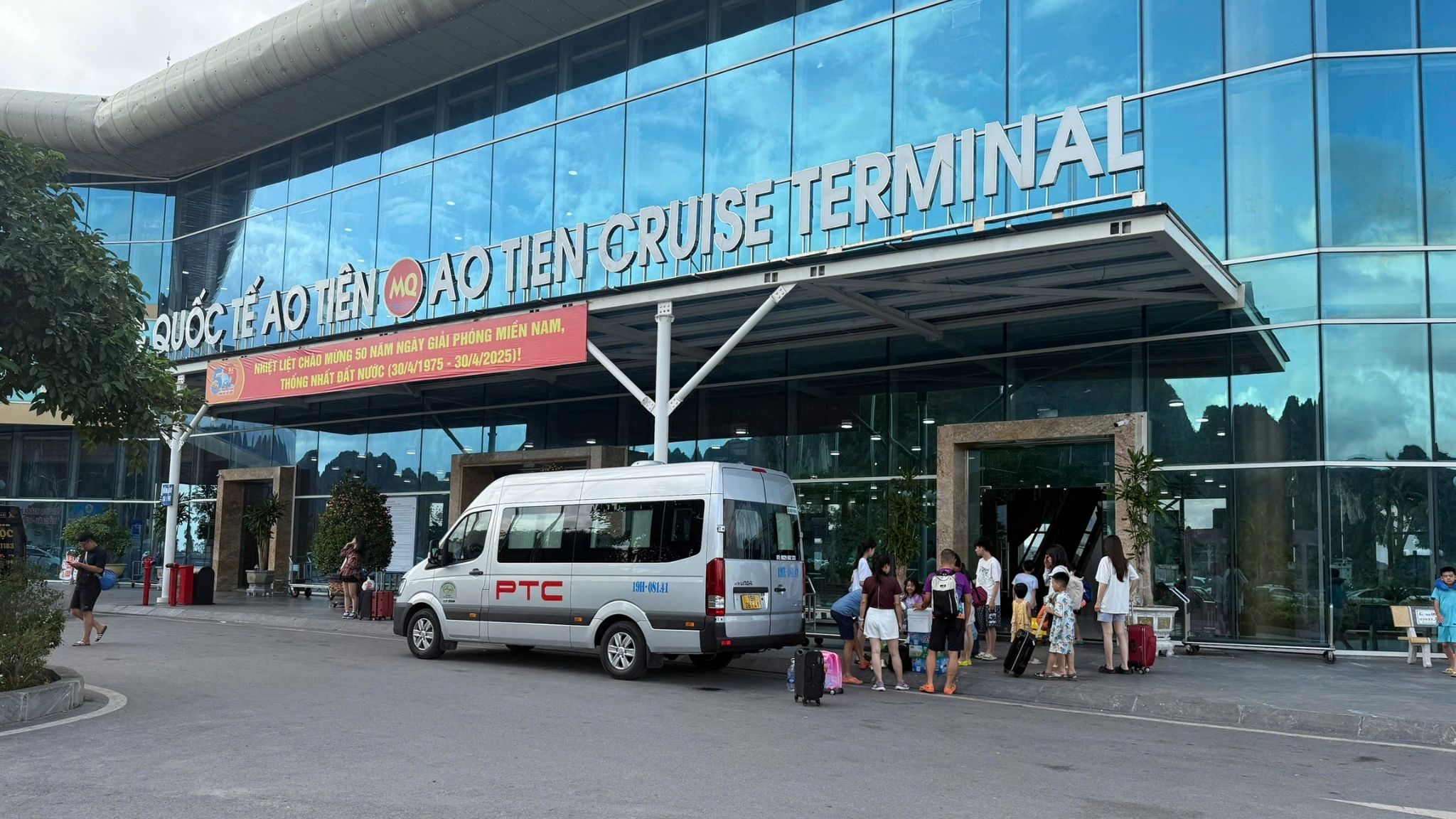 Essential tips for first-time visitors to Ao Tien International Port, including check-in, ticket counters, and ferry departure facilities