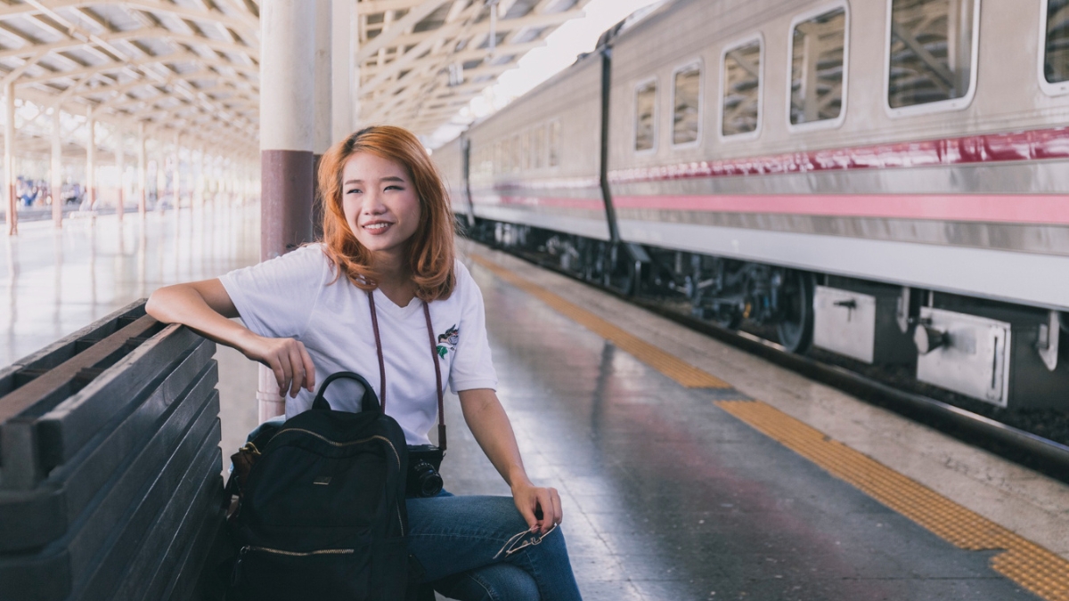 Take A Train From Hanoi To Ninh Binh