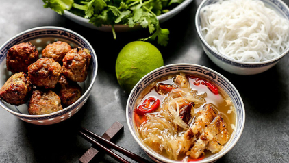 Bun Cha Hanoi (Kebab Rice Noodles)
