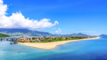 Complete Guide to Vietnam Weather in July: Temperature & Things to Do