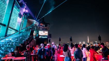 Chilling at top 5 hottest rooftop bar in Saigon