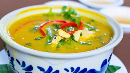 Kari Sach Moan (Cambodian Chicken Curry)