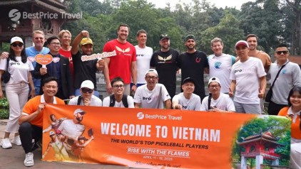 World No.1 Pickleball Superstar Falls in Love with Hanoi on a “City Tour” with BestPrice Travel
