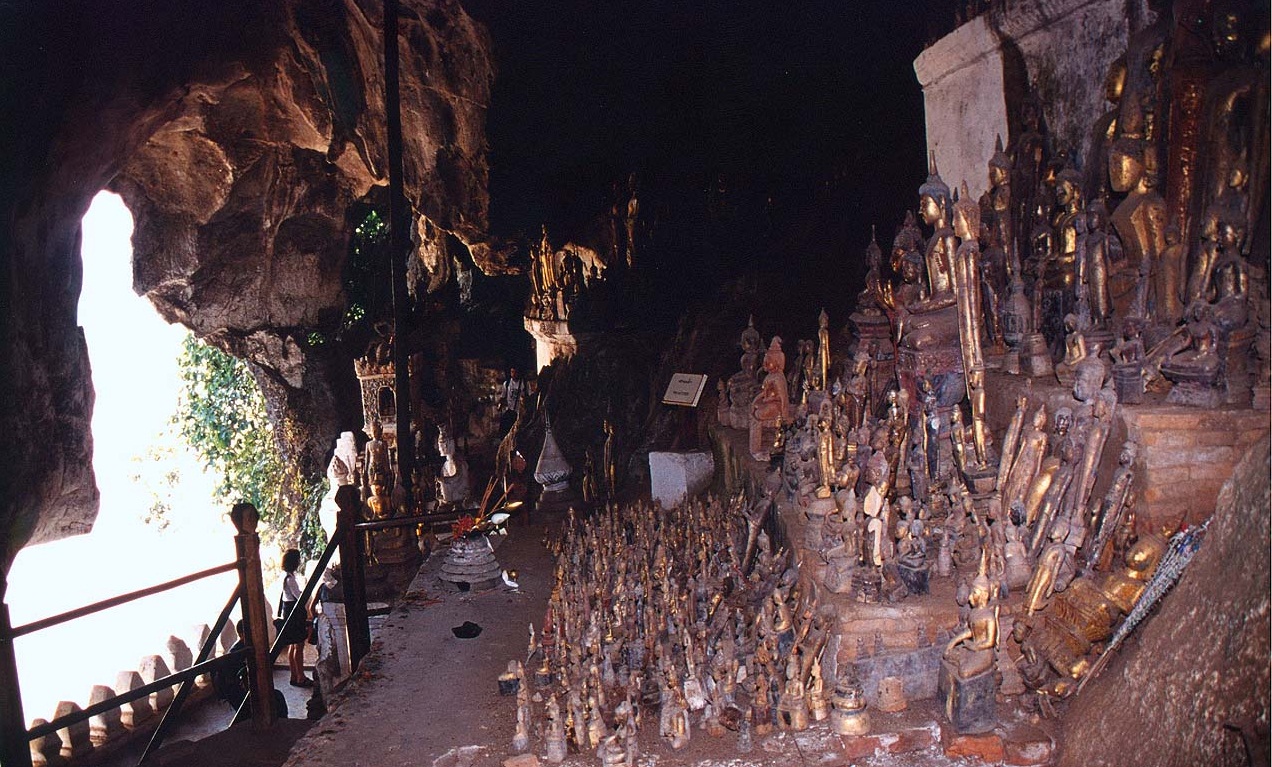 Thousand antique Buddha statues at Pak Ou Caves