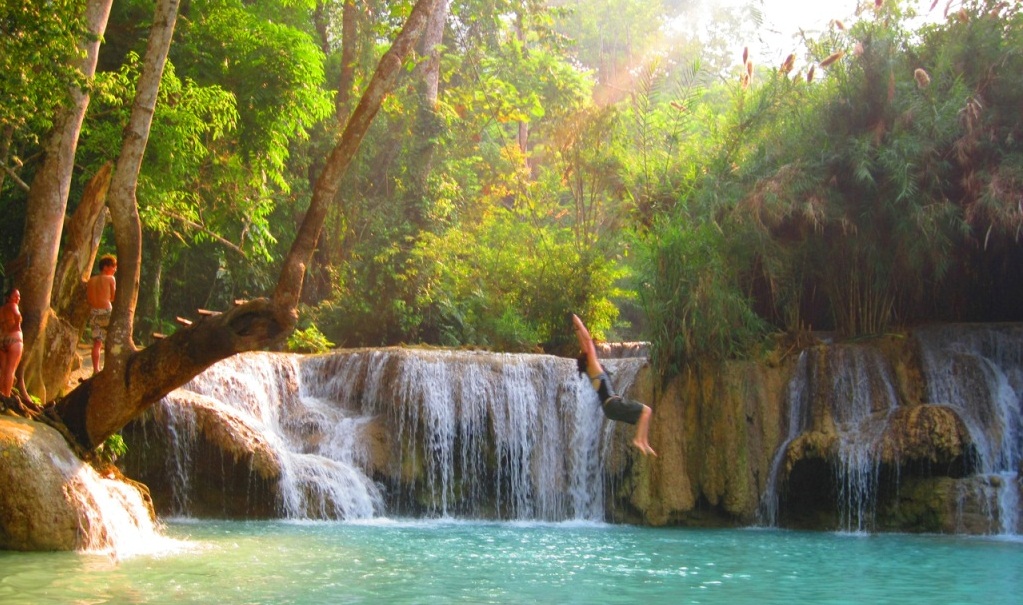 Rope swing at the Kuang Si Waterfalls