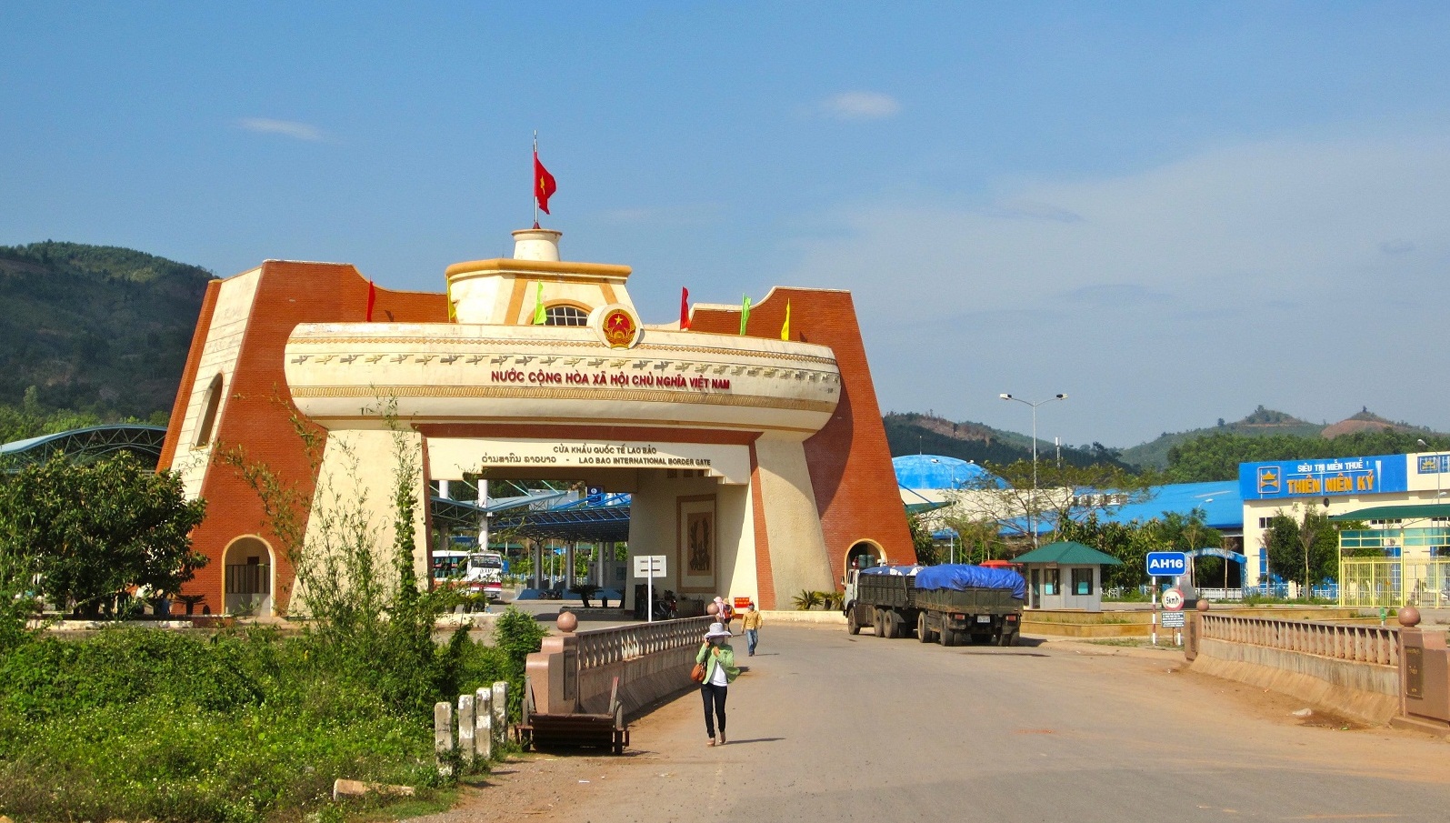 Lao Bao - Dansavanh International Border Gate