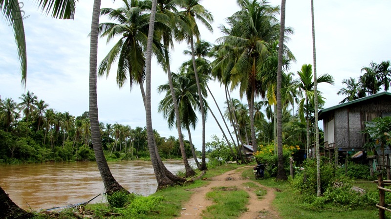 The walk around Don Khon