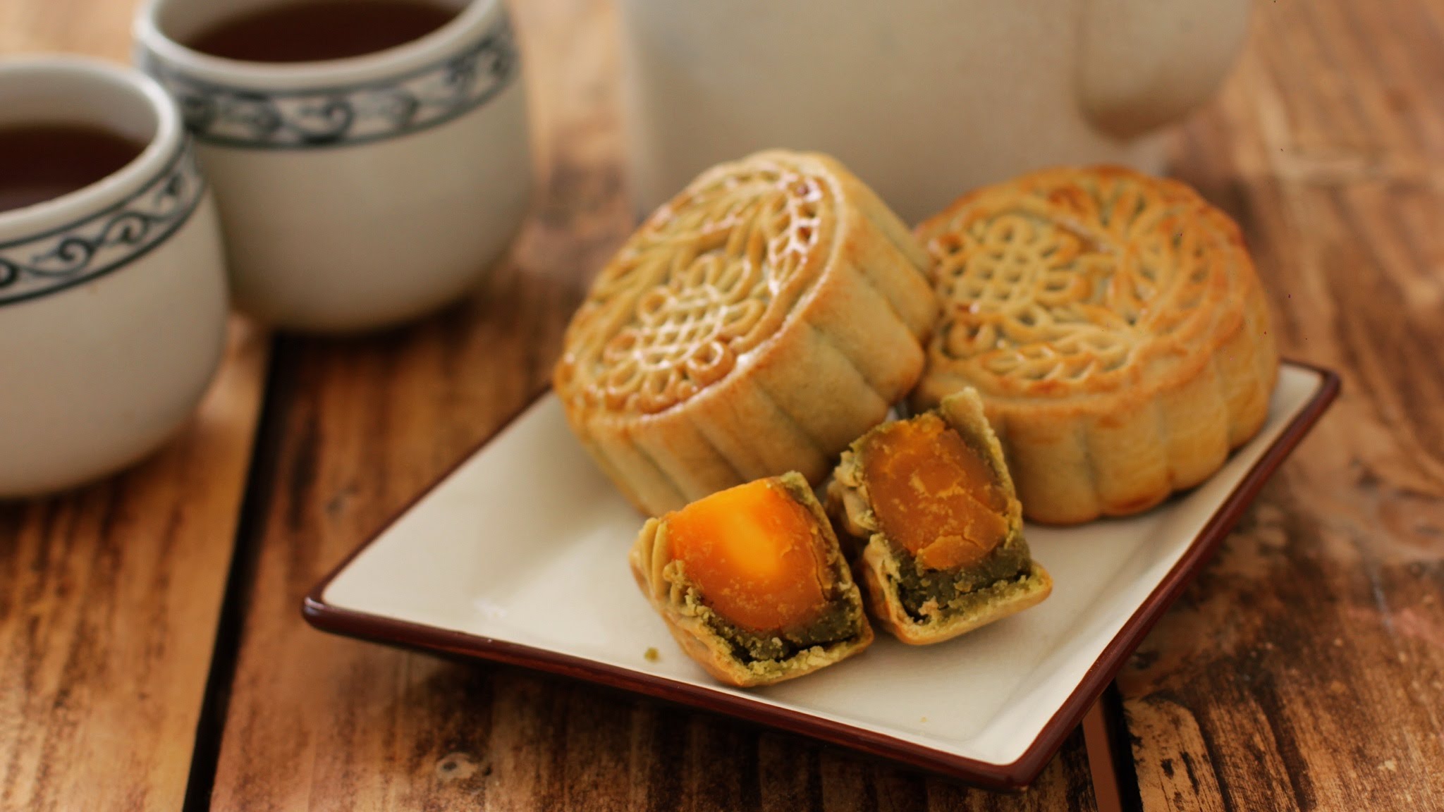 Traditional Moon Cake in Mid-Autumn Festival