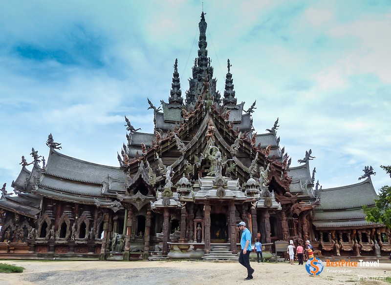 Sanctuary of Truth, Pattaya - most popular temple in pattaya