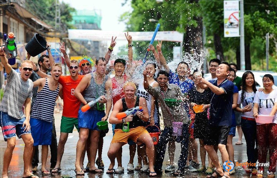 Bunpimay Festival in Laos - water festivals in southeast asia
