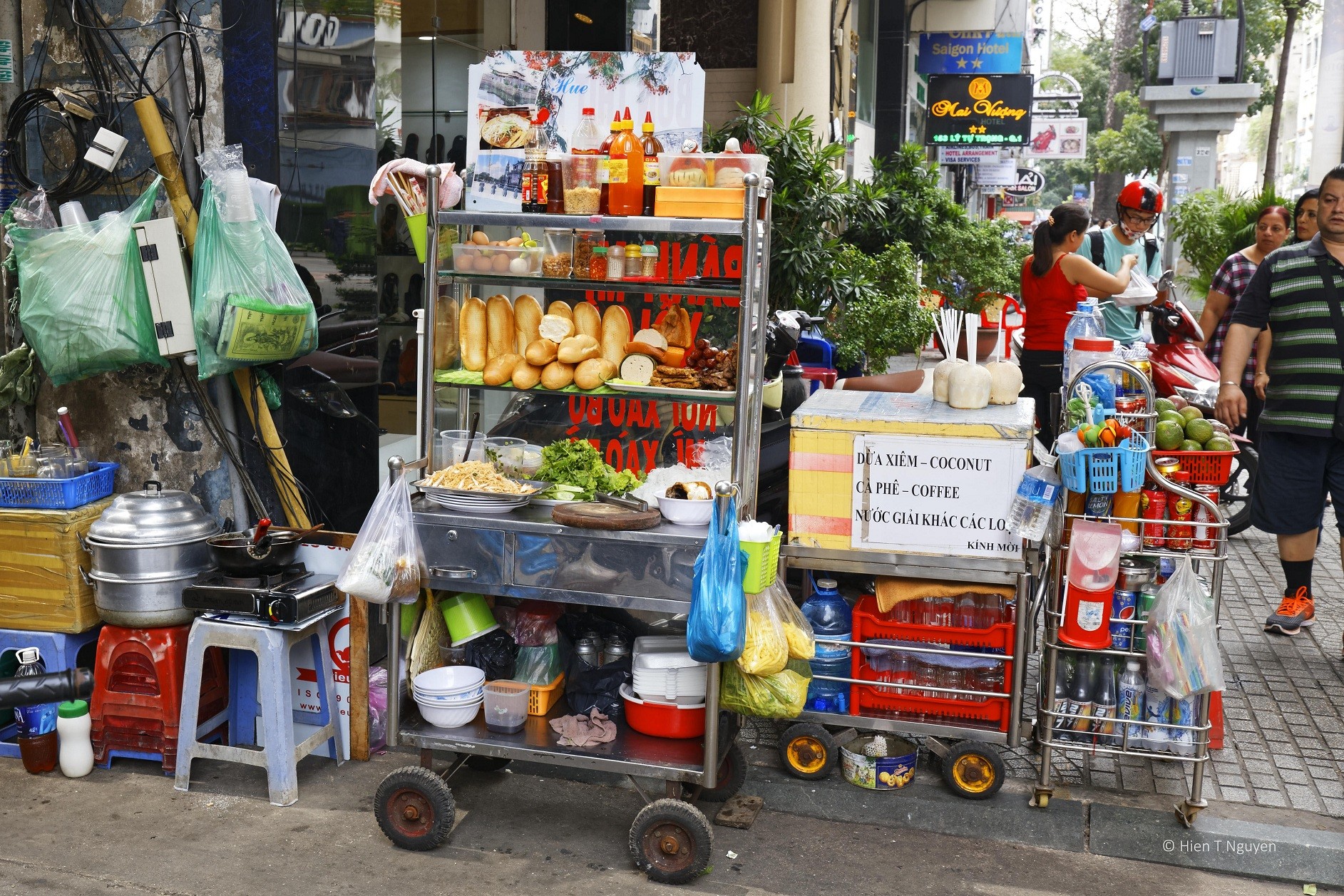 Saigon is known around the world for its amazing street-food - Foodie in Vietnam