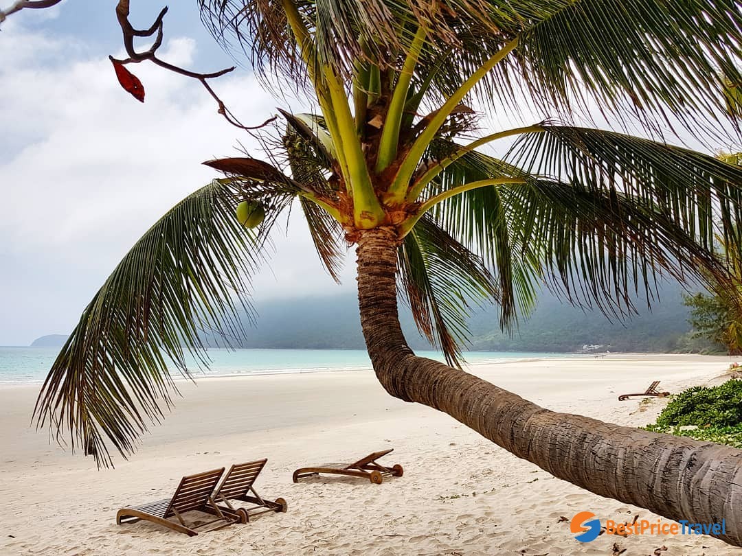 Picturesque view Con Dao Island