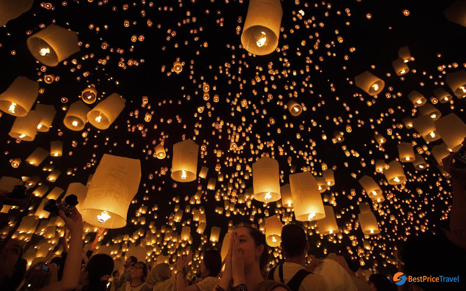 Thousand of Floating Lanterns in Yi Peng festival in thailand