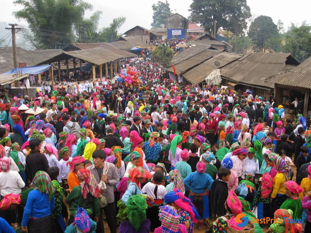 Khau Vai Love Market in Ha Giang