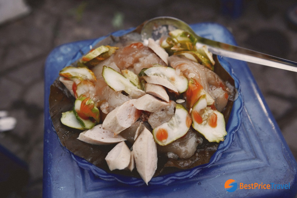 Pyramidal Rice Dumpling - Must-Try Vietnamese Food