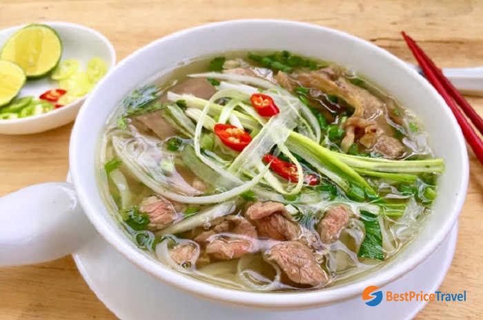 Pho - Vietnamese noodles - Must-Try Vietnamese Food