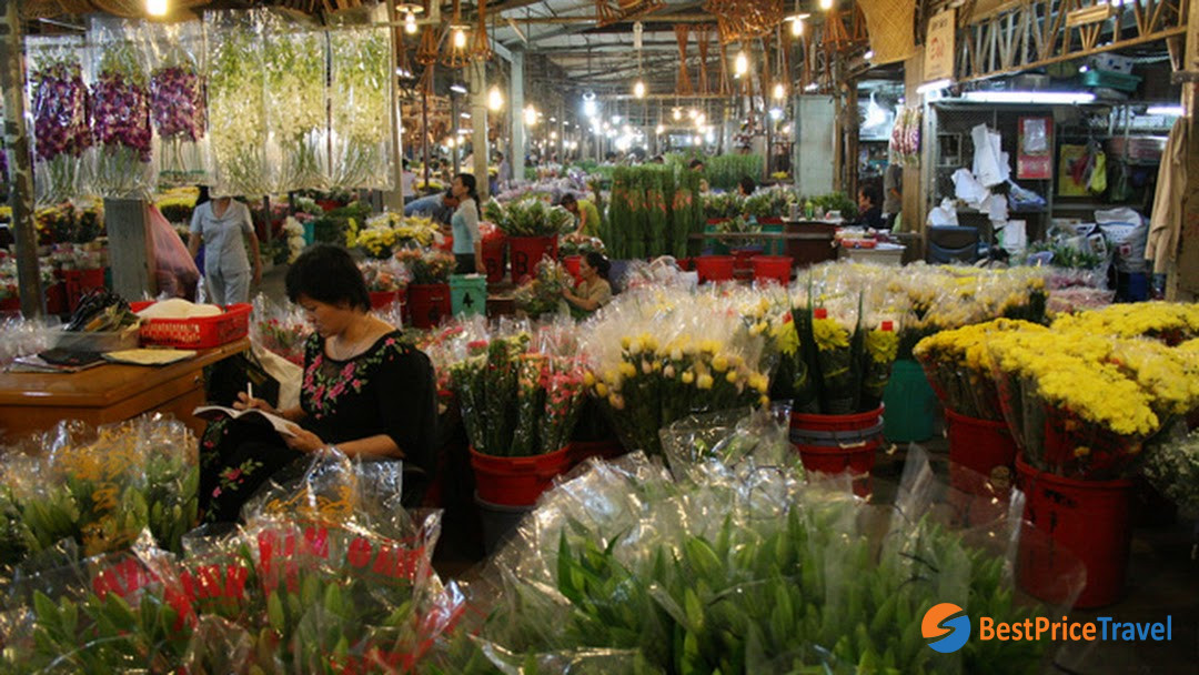 Dam Sen flower market - Vietnam&rsquo;s Tet Flower Markets 