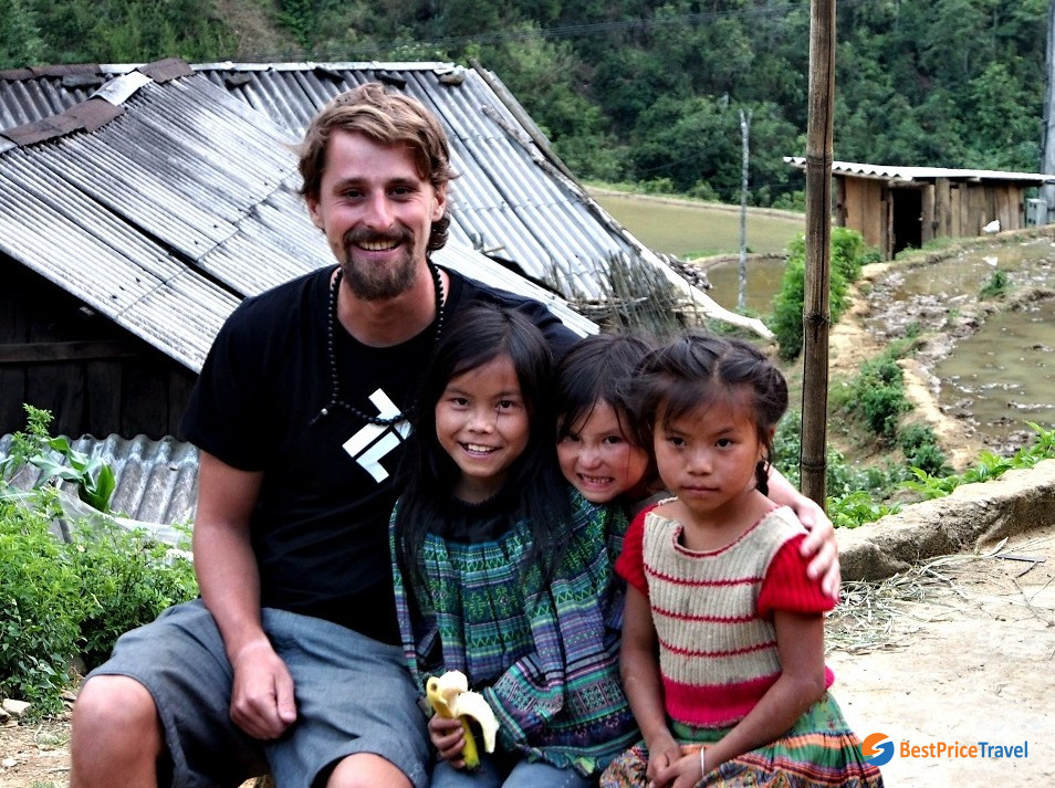 Kids in Sapa