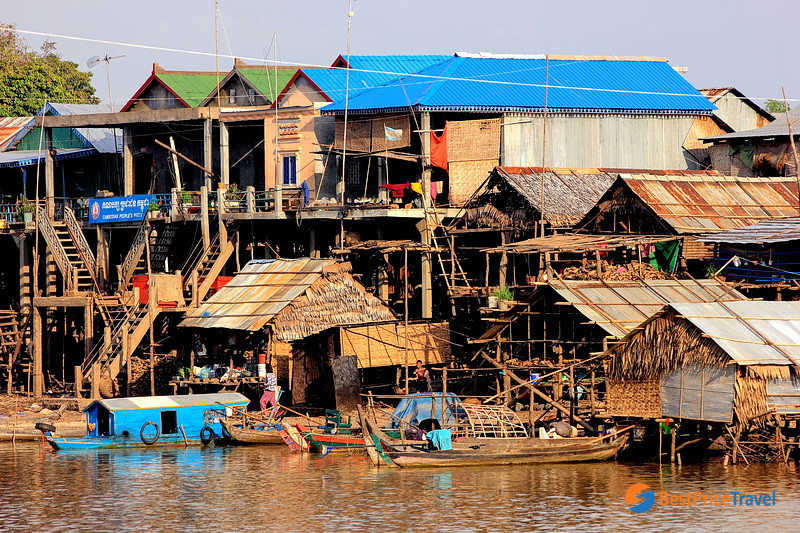 Kampong Chhnang floating village