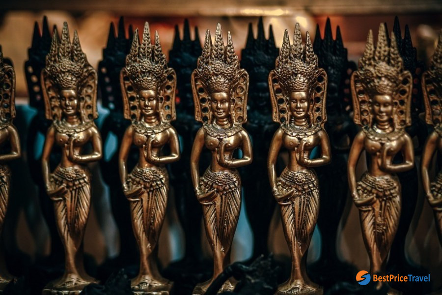 Mini golden Cambodian brass statues worth buying in your cambodia vacation