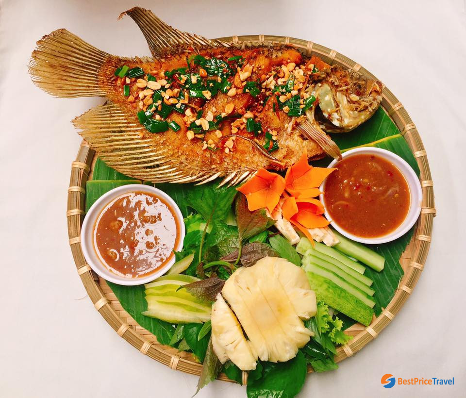 Ca Tai Tuong Chien Xu - Fried Elephant Ear Fish in Vietnam Mekong Delta