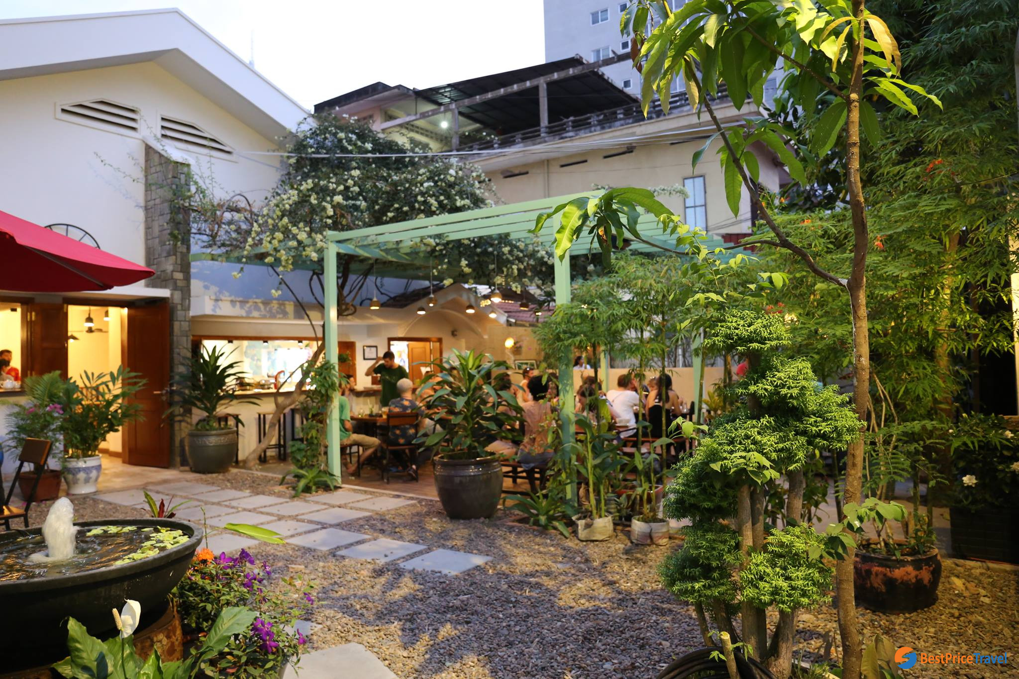 Eleven One Kitchen - Eco Friendly Restaurant