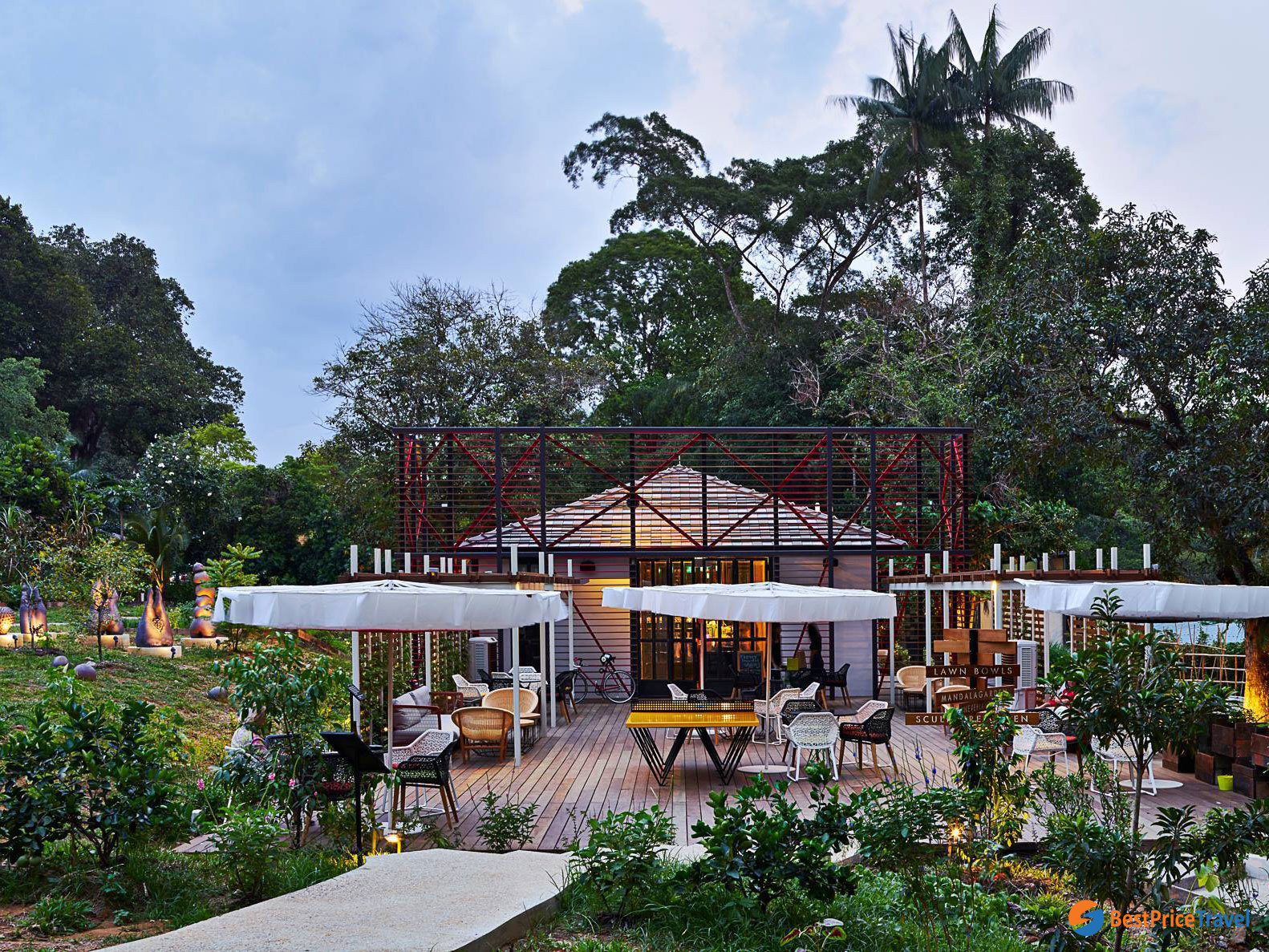 Open Farm Community  - Eco-friendly Caf&eacute; & Restaurants