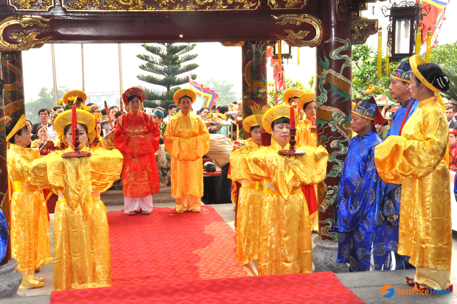 Cua Ong temple Fesstival