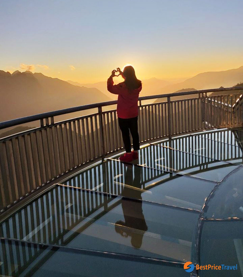 Sunset at Sapa Glass Bridge