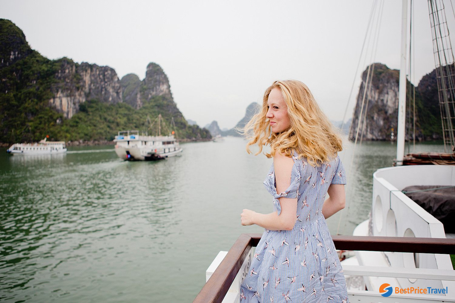Halong Bay cruise is the best place to take stunning photos