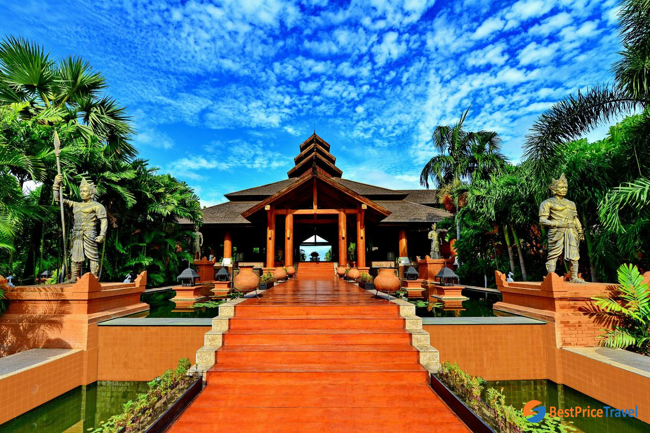 9. Aureum Palace Hotel & Resort Bagan