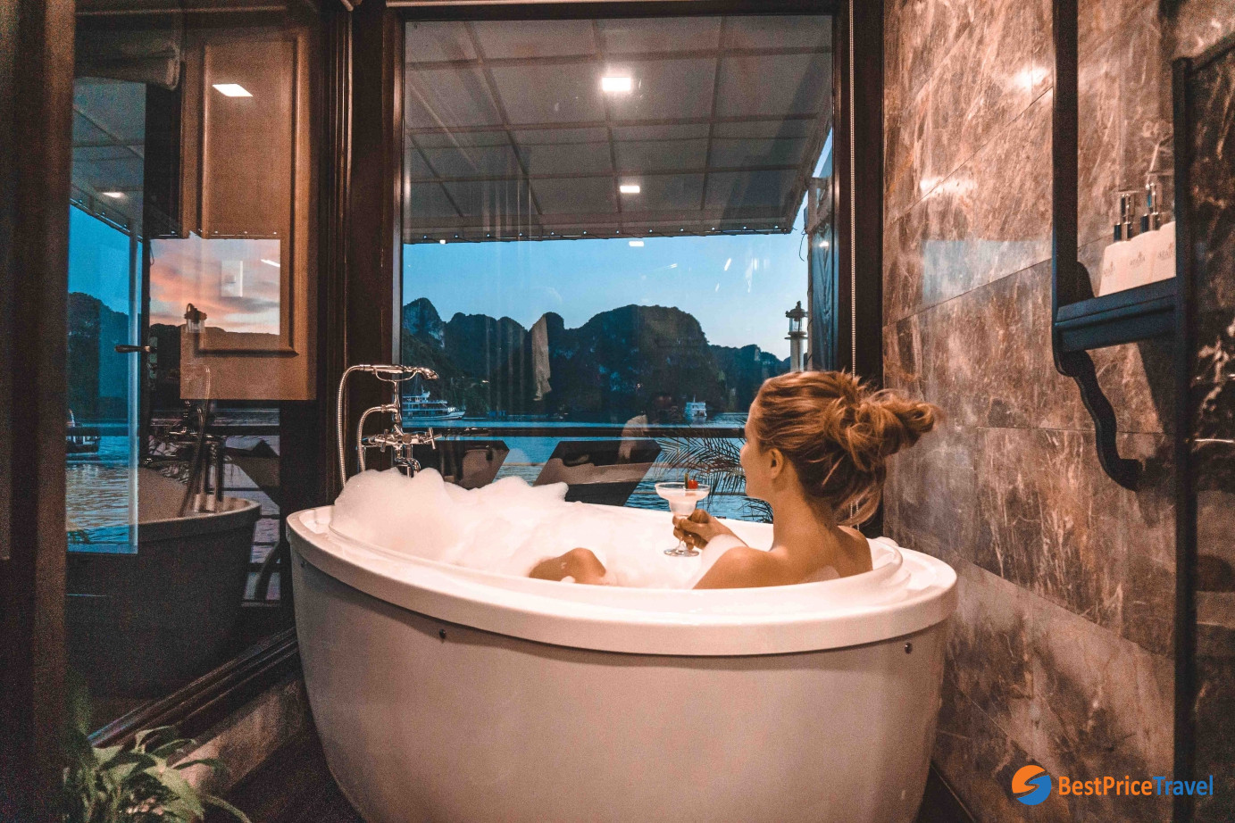 Pack your own toiletries for summer vacation in Halong Bay