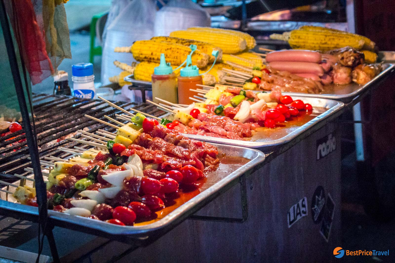 Trying Thai local food is friendly to your budget