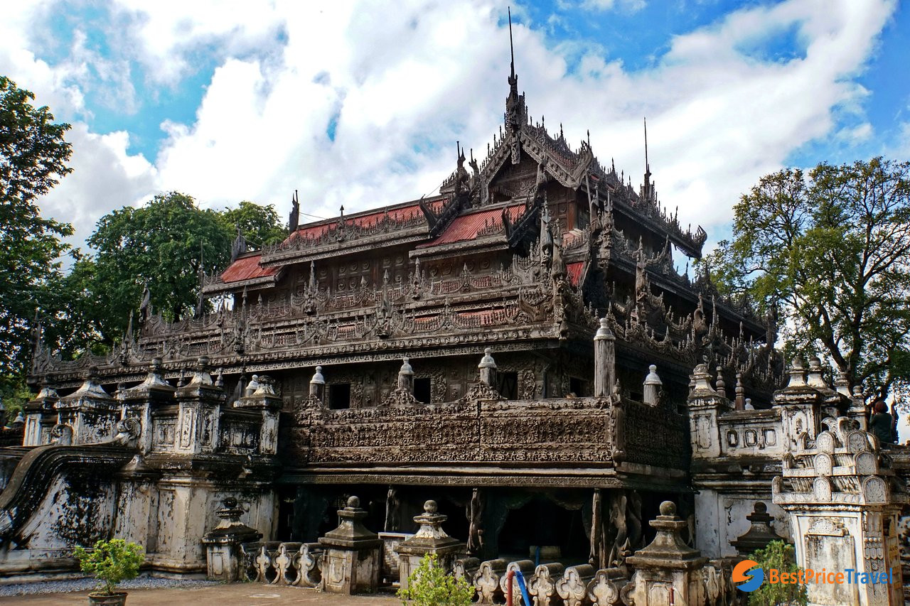 The-19th-century teak architecture of Shwenandaw Monastery