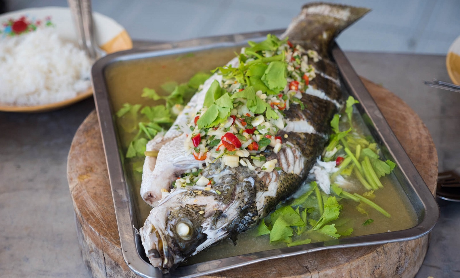 Thai Traditional Food Plah Kapong Neung Manao 