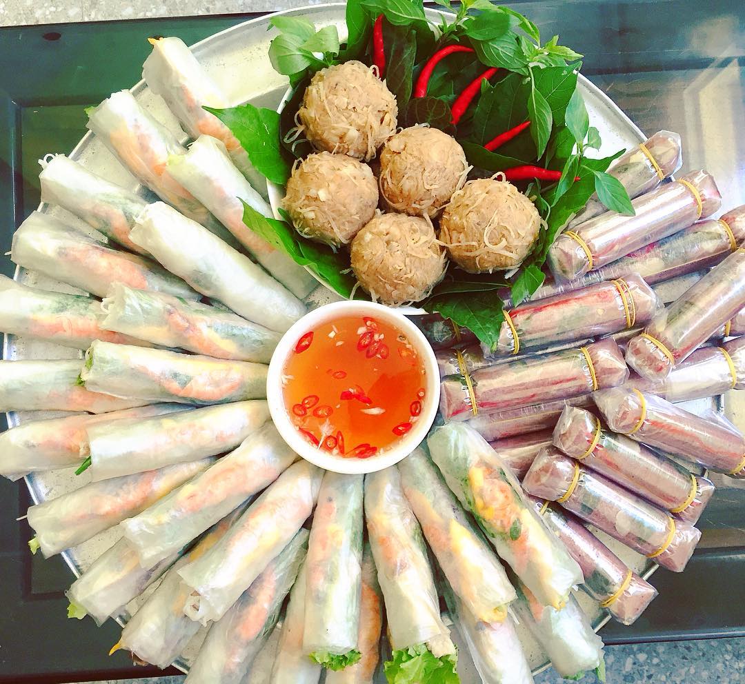 Vietnamese rolls