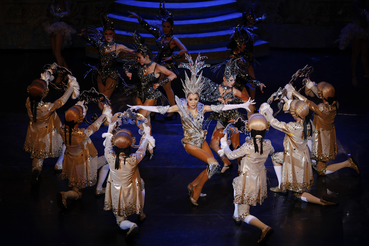 Tiffany's Show performance