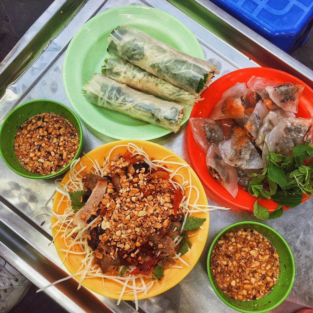 Nom Bo Kho is favorite street food in Hanoi