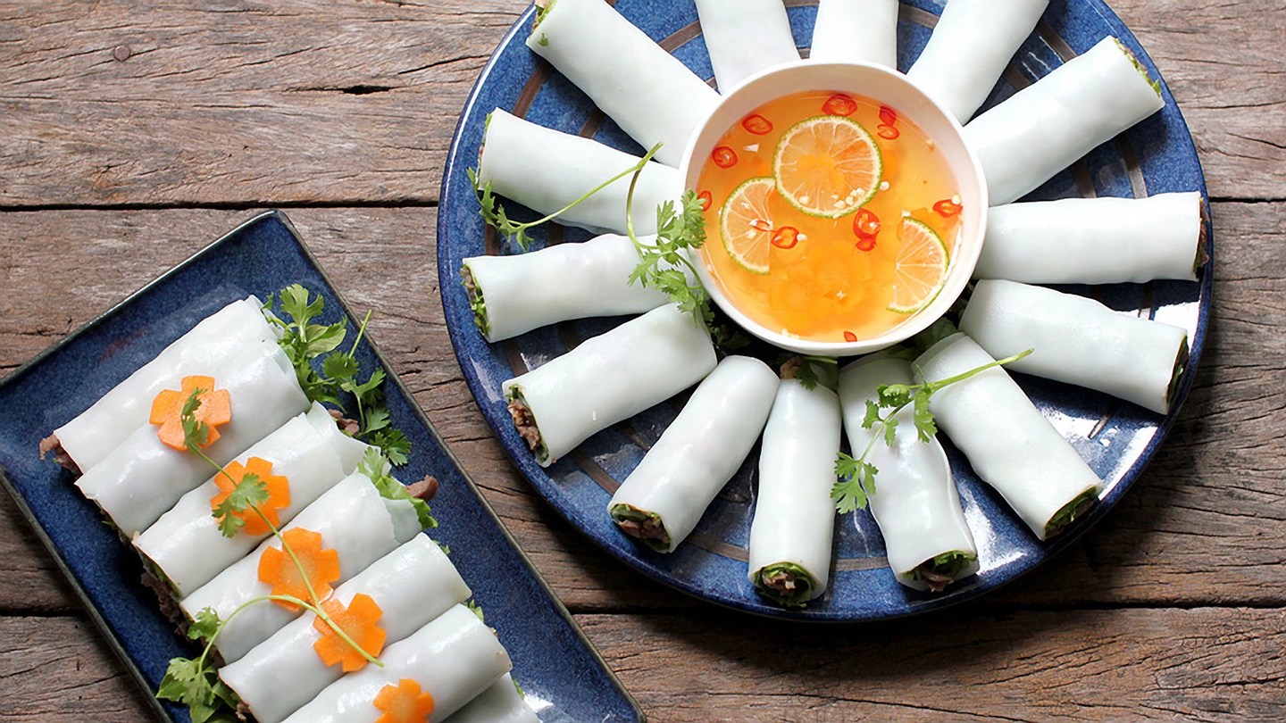 Pho cuon  An overall guideline of Vietnamese noodles