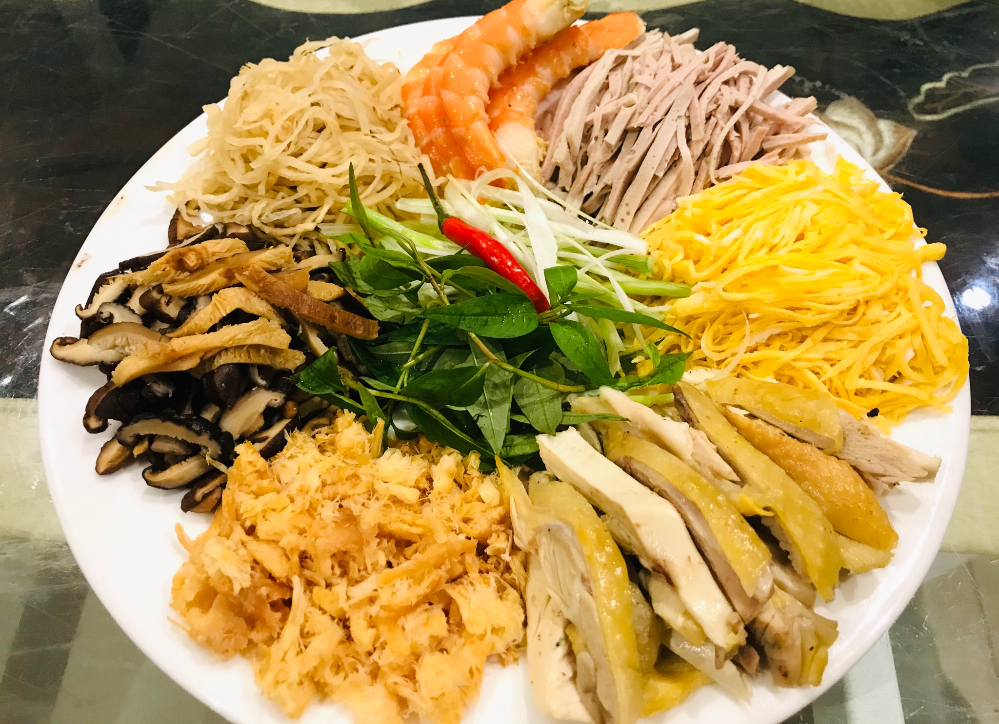 Ingredients of Bun Thang