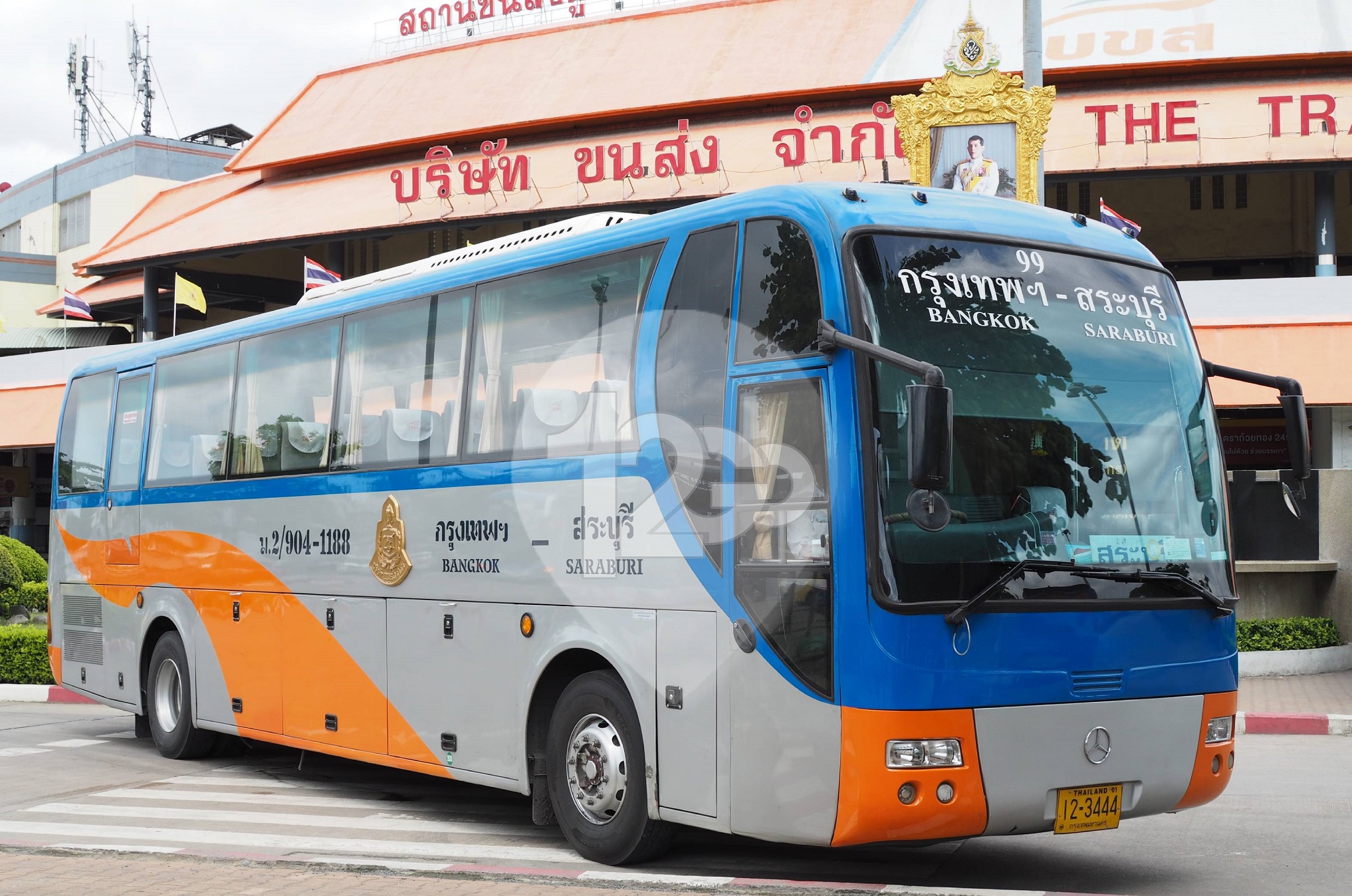 Getting from Bangkok to Phuket by shuttle bus