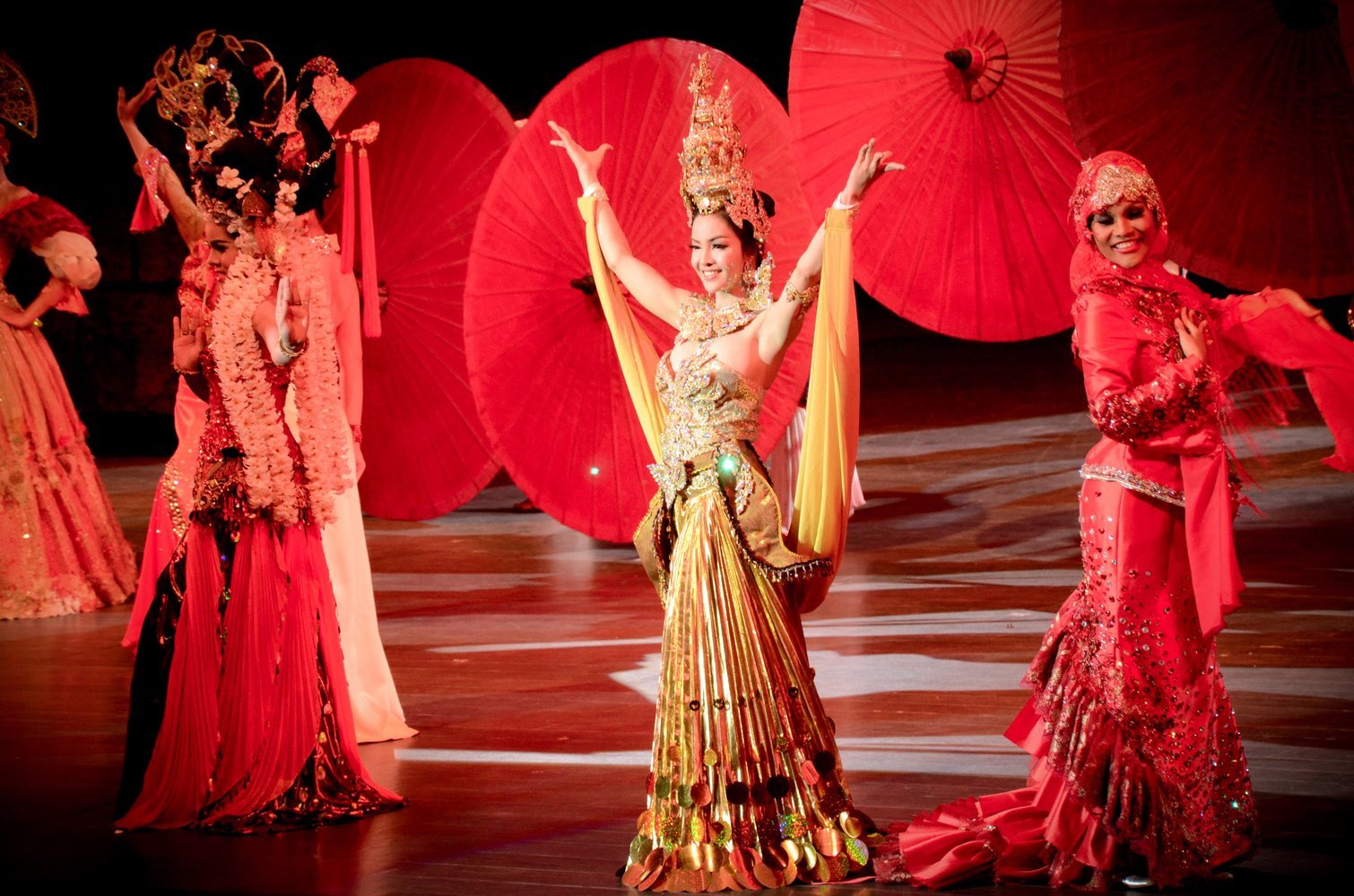 Colosseum Show Pattaya