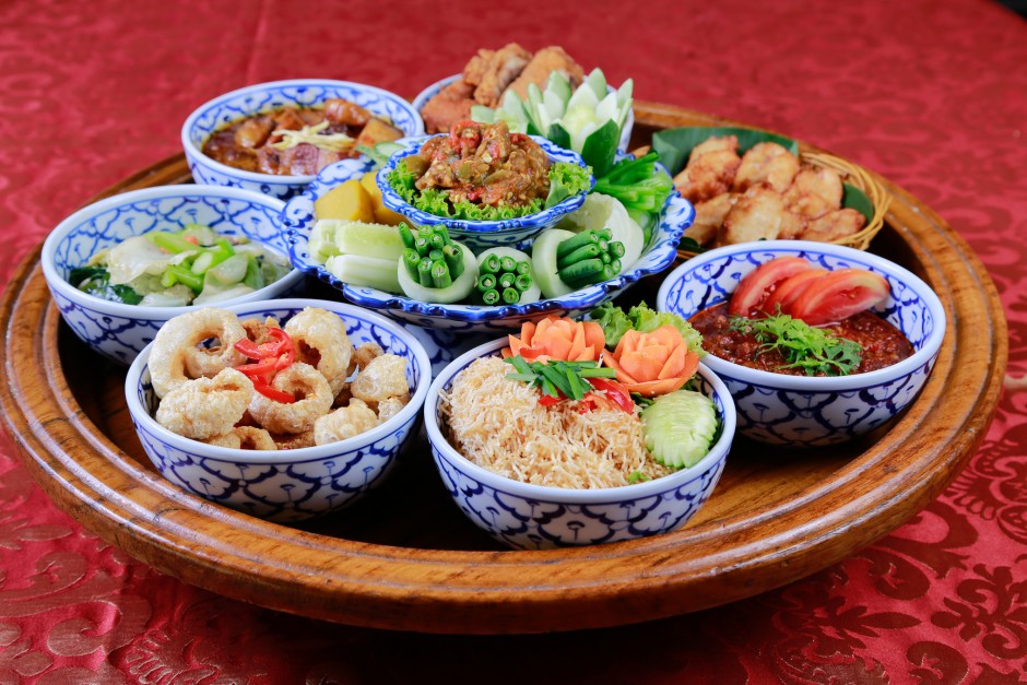 The perfect fusion between dishes - Traditional Lana-style Dinner 