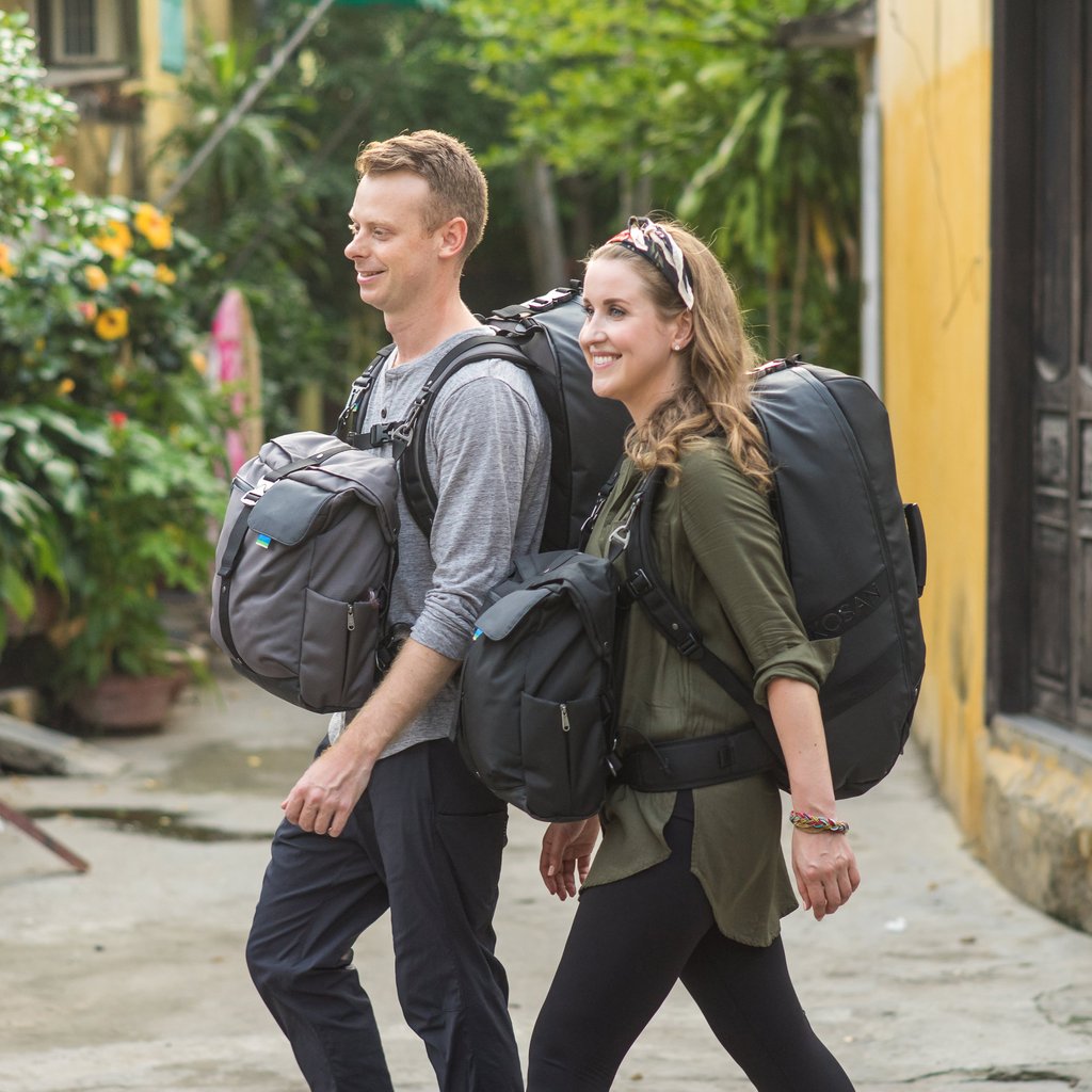 avoid the pick-pocket in Vietnam scams