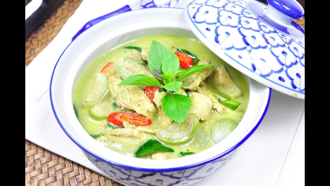 Gaeng Keow Wan Gai - Top 10 foods you must try in Thailand