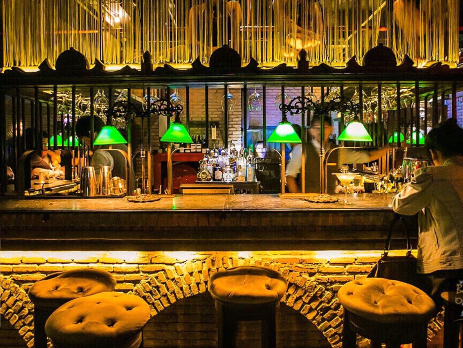 Maggie Choo's - Top 10 bars in Bangkok that you cannot miss